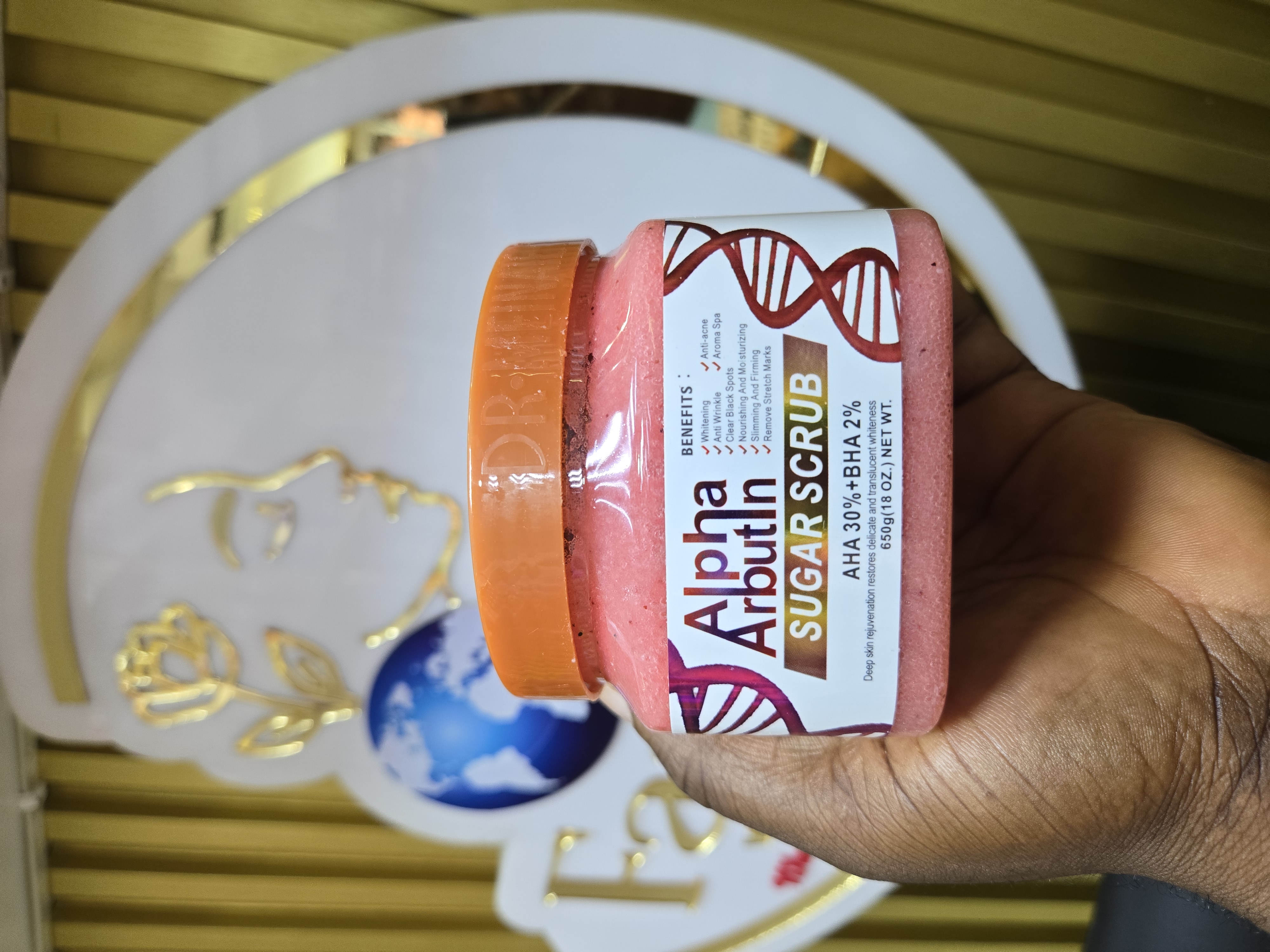 Alpha Arbutin sugar scrub